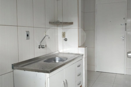 Apartamento à venda com 3 quartos em Jardim Umuarama, São Paulo, SP