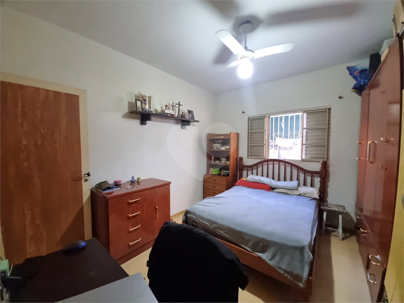 Casa à venda com 4 quartos, sendo 1 suíte,  em Jardim Guarujá, Sorocaba, SP