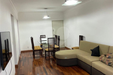 Apartamento à venda com 3 quartos, sendo 1 suíte, em Vila Santa Catarina, São Paulo, SP