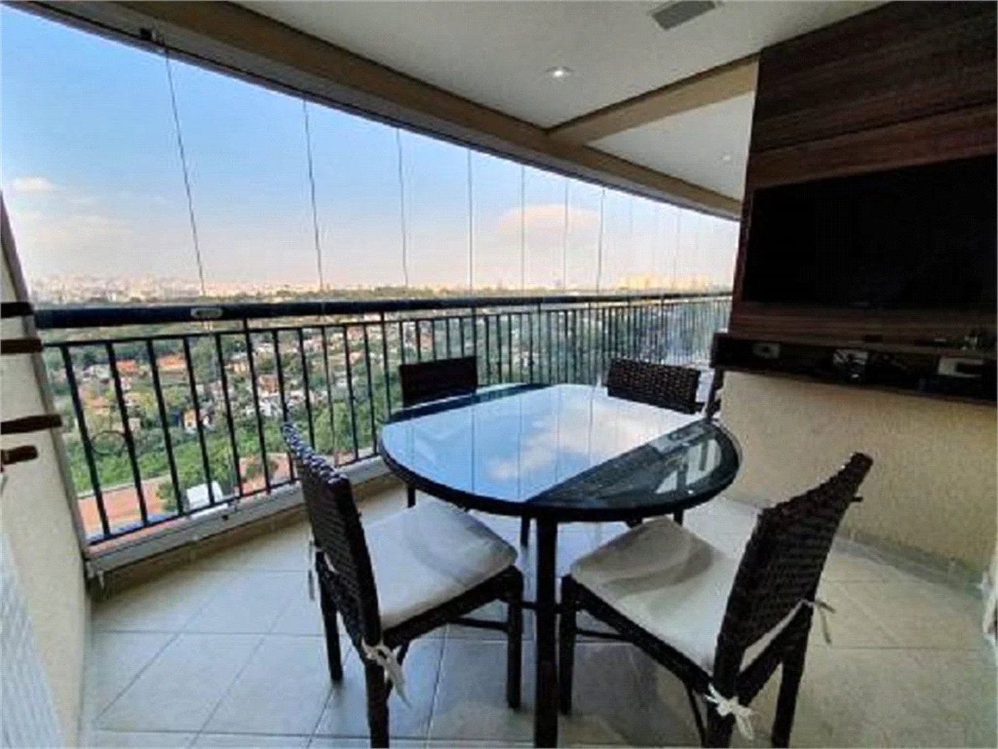 Apartamento à venda com 3 suítes em Vila Progredior, São Paulo, SP