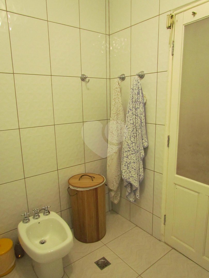 Casa de Vila à venda com 4 quartos, sendo 1 suíte, em Chácara Monte Alegre, São Paulo, SP
