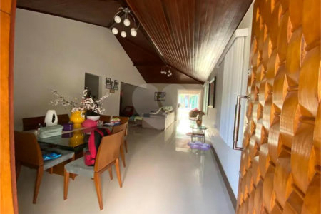 Casa à venda com 4 quartos, sendo 3 suítes,  em Praia Rasa, Armação dos Búzios, RJ