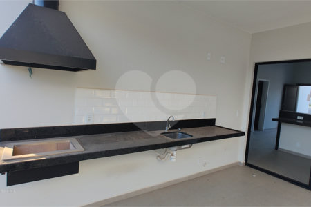 Casa à venda com 3 suítes no condomínio Reserva Ybyra, Atibaia - SP