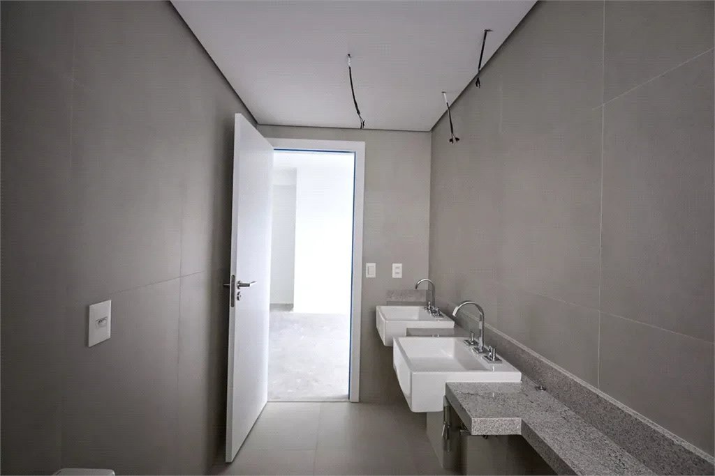Apartamento à venda com 3 suítes, em Jardim Fonte do Morumbi, São Paulo, SP