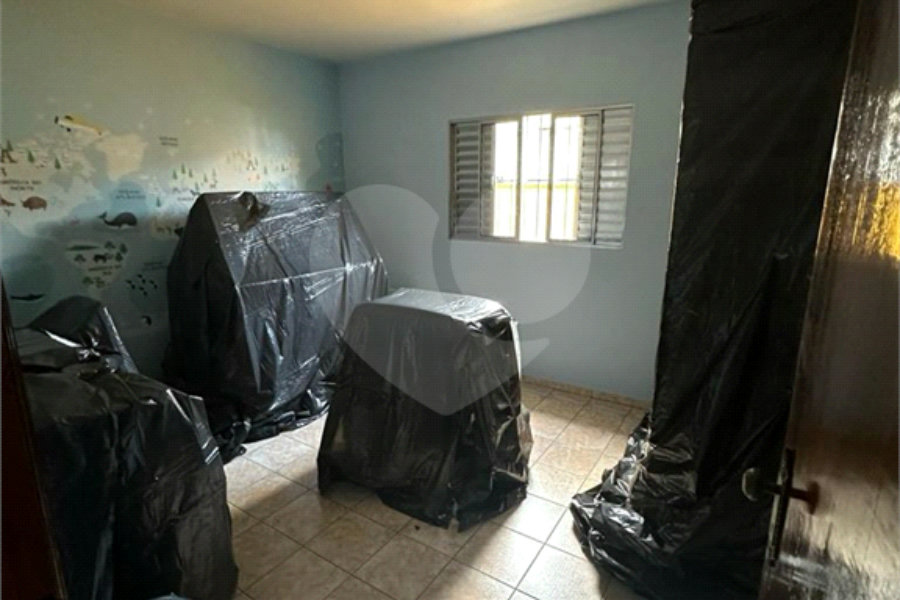 Sobrado à venda com 3 quartos, sendo 1 suíte, em Perus, São Paulo, SP