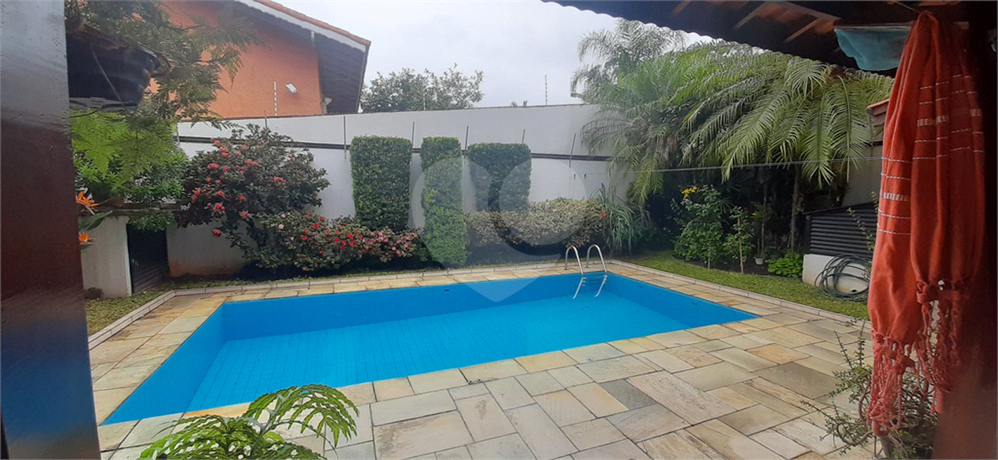 Sobrado à venda com 5 suítes em Tremembé, São Paulo, SP