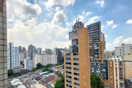 Apartamento à venda ou para alugar com 4 quartos, sendo 1 suíte, em Pinheiros, São Paulo, SP