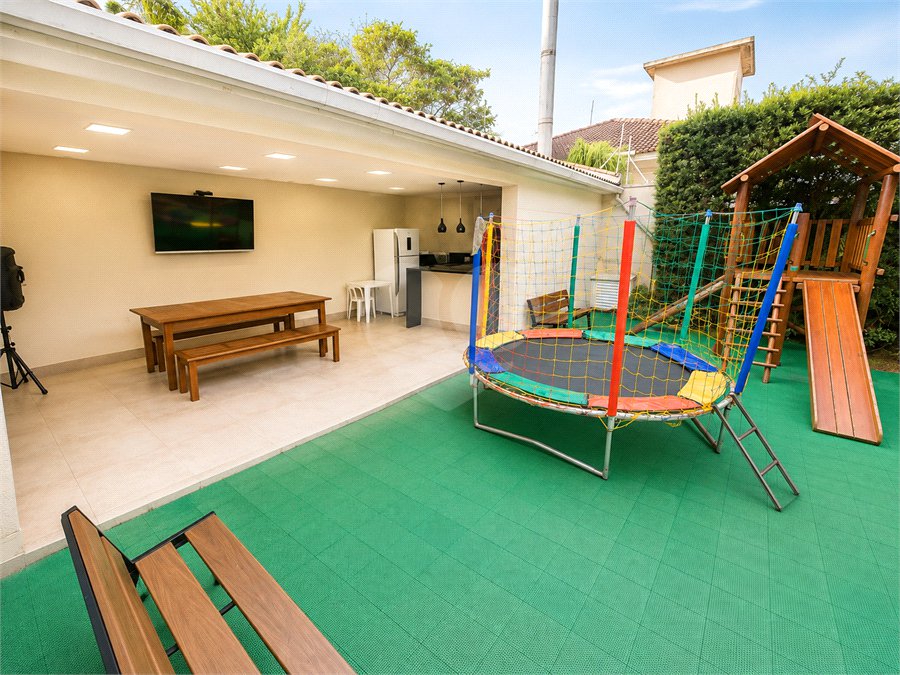 Casa à venda com 3 suítes no condomínio Villa Splendore, São Paulo - SP