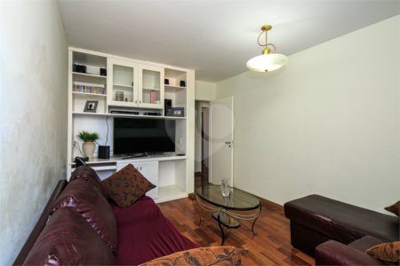Apartamento à venda com 3 quartos, sendo 1 suíte, em Chácara Santo Antônio, São Paulo, SP