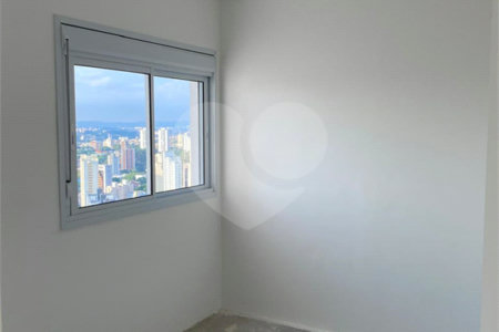 Apartamento à venda com 3 suítes em Jardim Caboré, São Paulo, SP