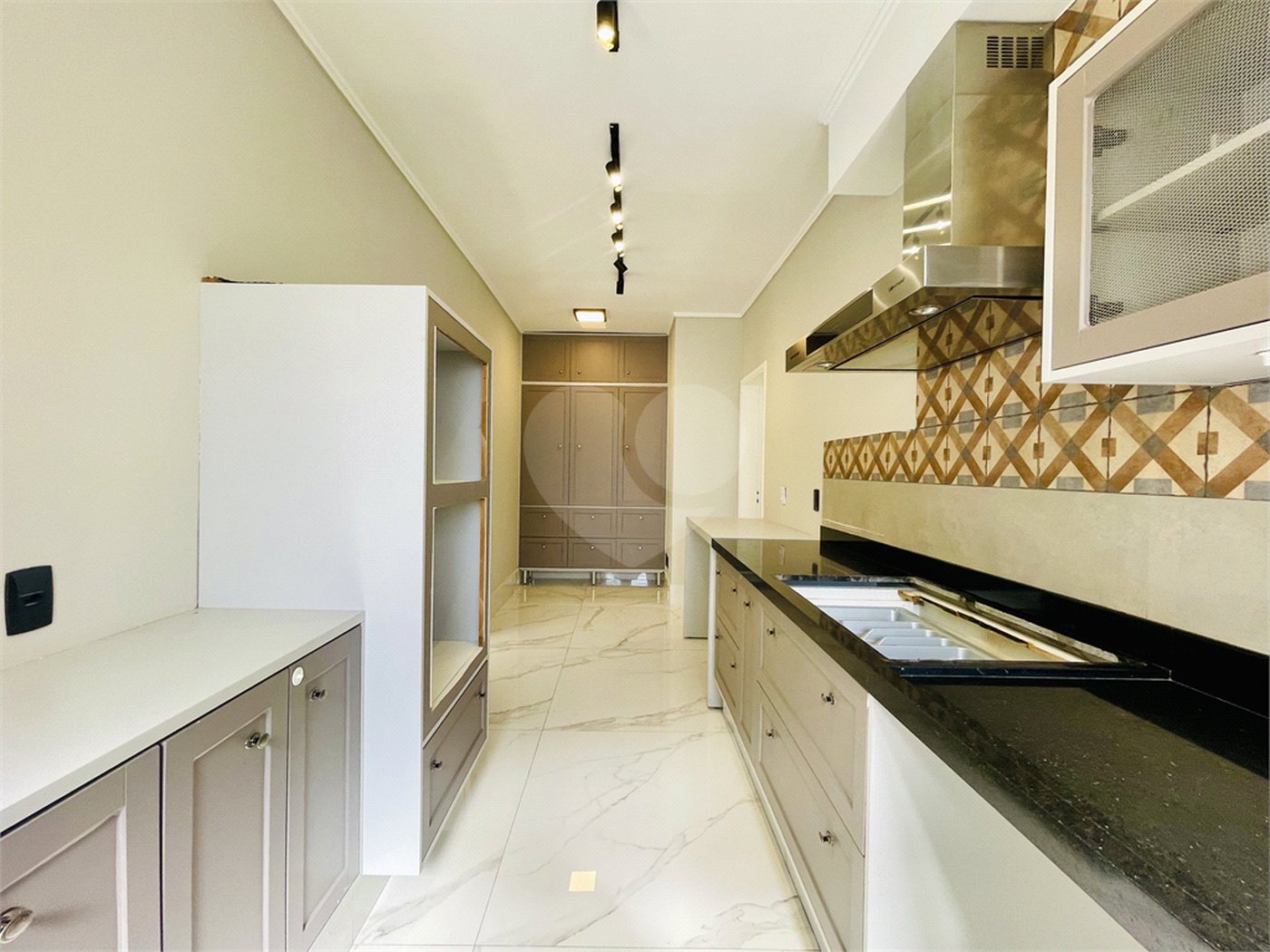 Apartamento à venda com 3 suítes em Vila Gilda, Santo André, SP