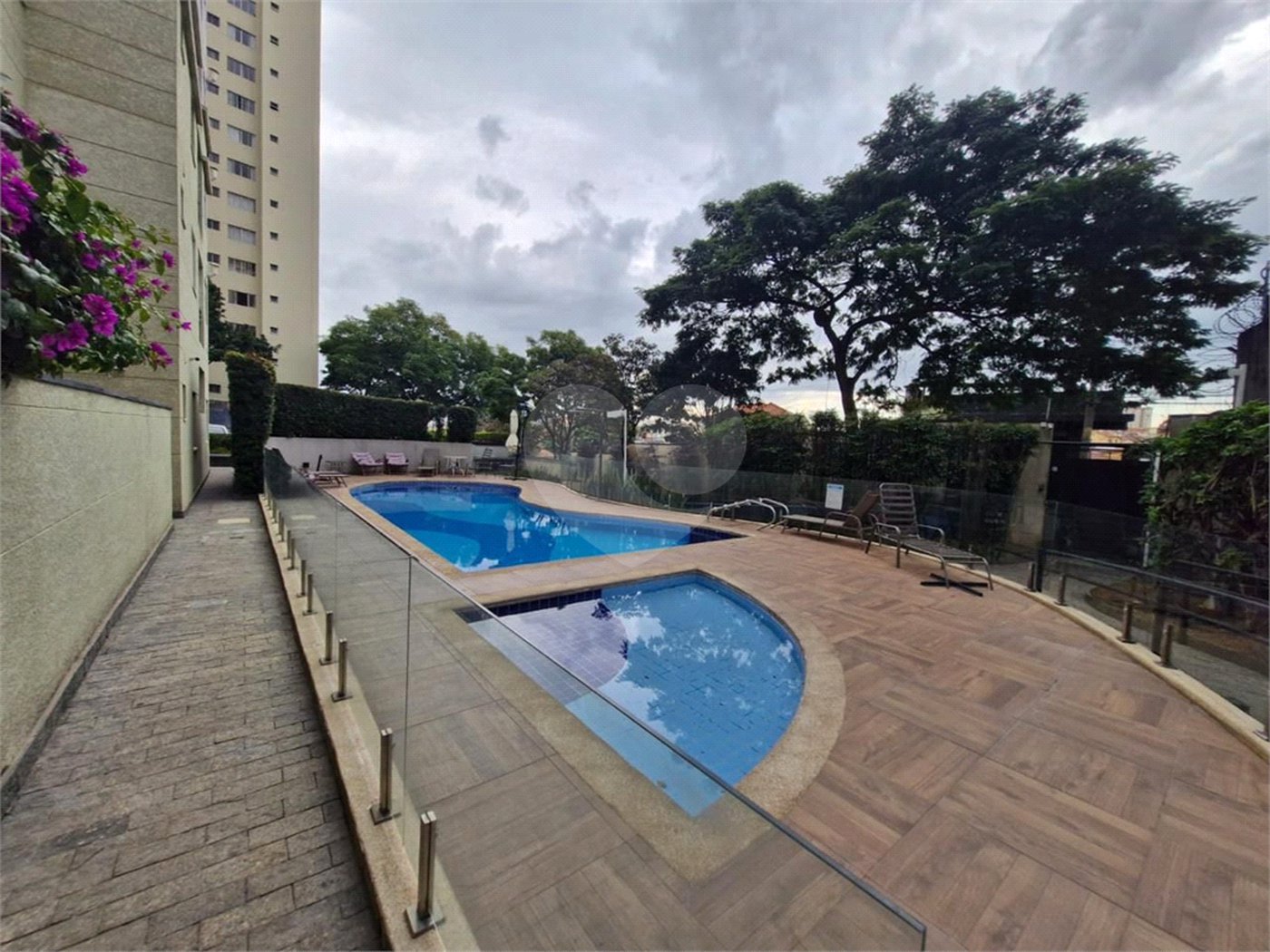 Apartamento à venda com 2 quartos, sendo 1 suíte, em Parque Maria Domitila, São Paulo, SP