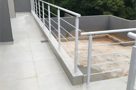 Casa Térrea à venda com 3 quartos, sendo 1 suíte, em Parque Rizzo, Cotia, SP
