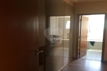 Apartamento à venda com 5 quartos, sendo 3 suítes, em Umuarama, Osasco, SP