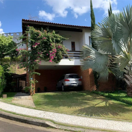 Casa à venda com 4 quartos, sendo 2 suítes, no condomínio Ype Branco 2, São Paulo - SP