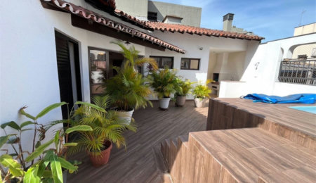 Apartamento com 4 dormitórios à venda, 259 m² por R$ 900.000,00 - Jardim Três Marias - Guarujá/SP
