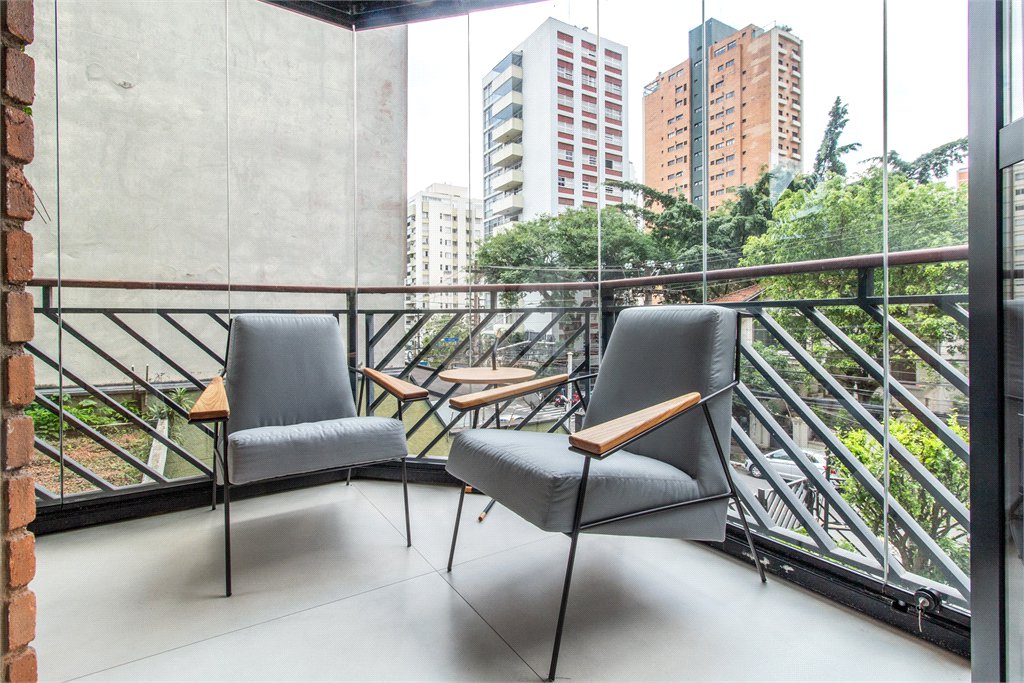 Apartamento à venda com 4 quartos, sendo 2 suítes,  em Vila Mariana, São Paulo, SP