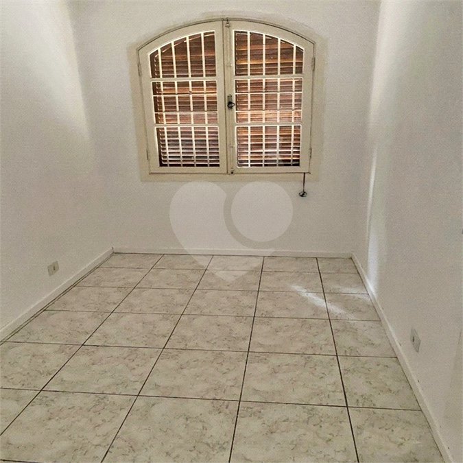 Sobrado à venda com 3 quartos em Jardim Peri, São Paulo, SP