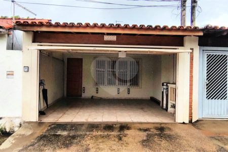 Casa à venda com 3 quartos, sendo 1 suíte, no Centro, Itu, SP