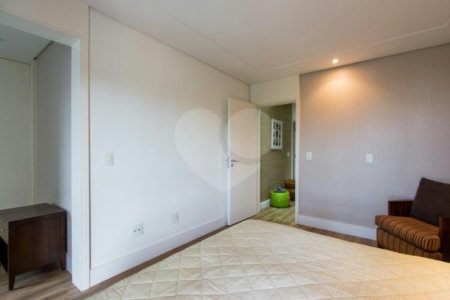 Apartamento à venda com 4 suítes em Jardim Marajoara, São Paulo, SP