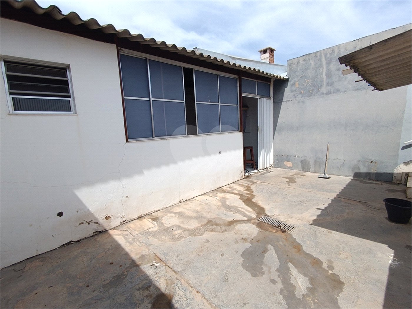 Casa à venda com 2 quartos, sendo 1 suíte, em Reneville, Mairinque, SP