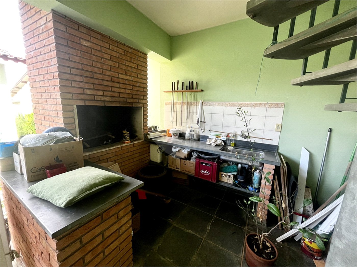 Casa à venda com 5 quartos, sendo 1 suíte,  em Vila Rosa, Itapetininga, SP