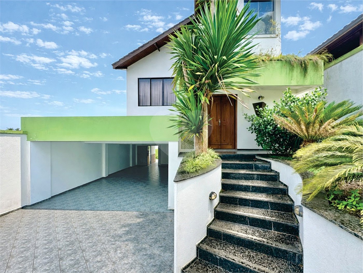 Casa à venda com 4 suítes no condomínio San Diego Park, Cotia - SP