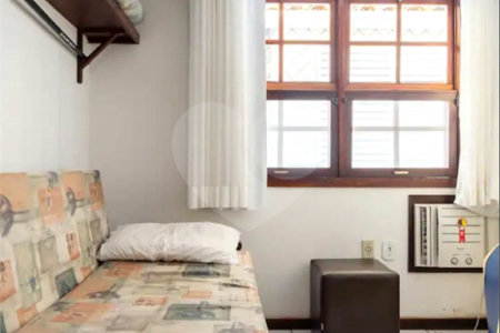Casa à venda com 4 quartos, sendo 1 suíte,  em Geribá, Armação dos Búzios, RJ