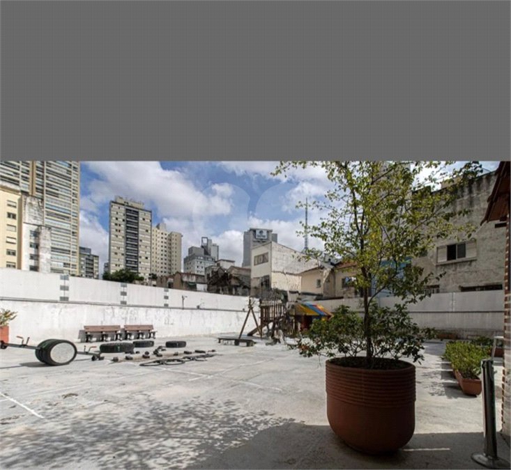 Apartamento à venda com 3 quartos, sendo 1 suíte,  em Aclimação, São Paulo, SP
