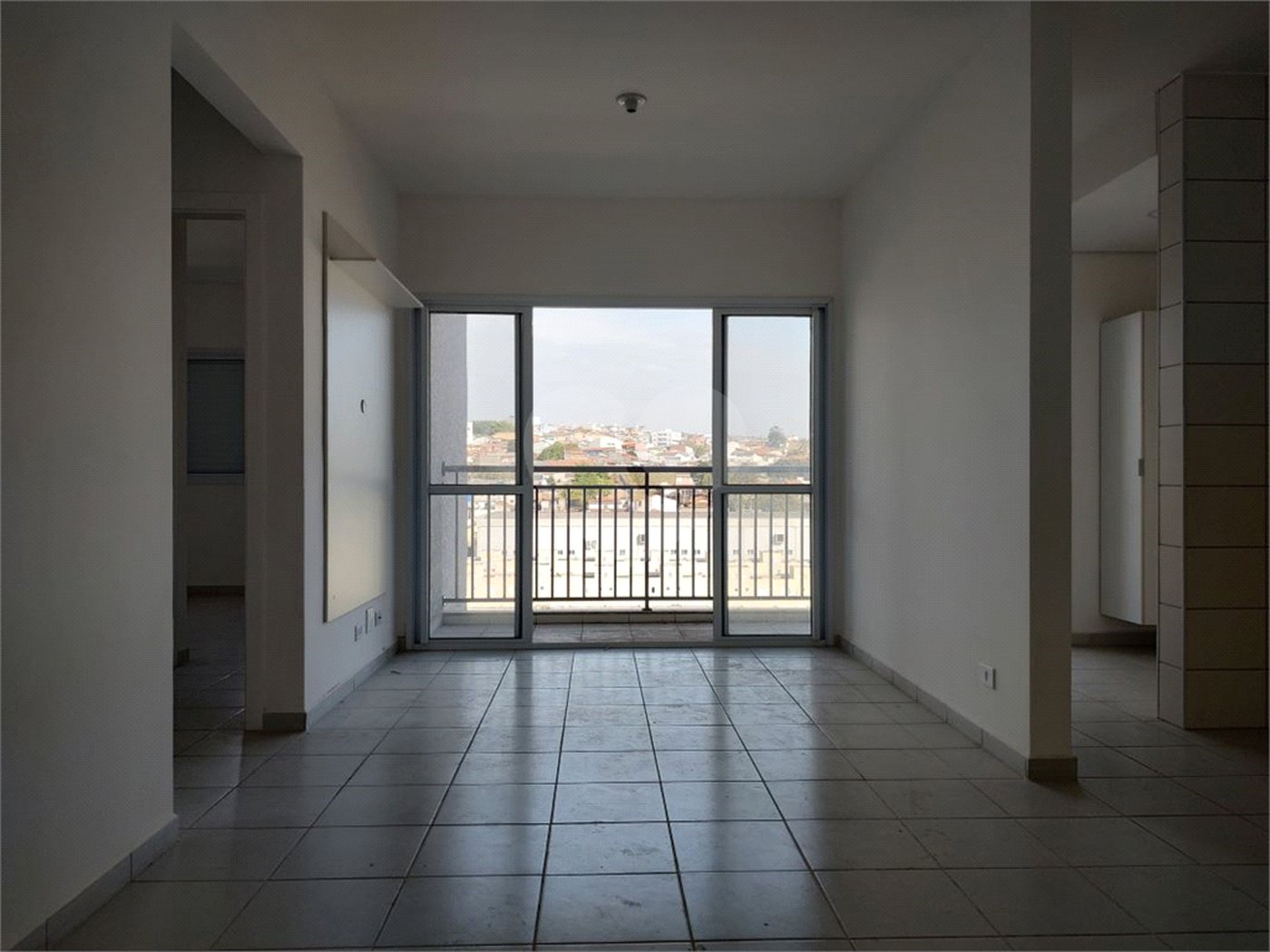 Apartamento para alugar com 2 quartos, sendo 1 suíte,  em Jardim das Palmeiras, Atibaia, SP