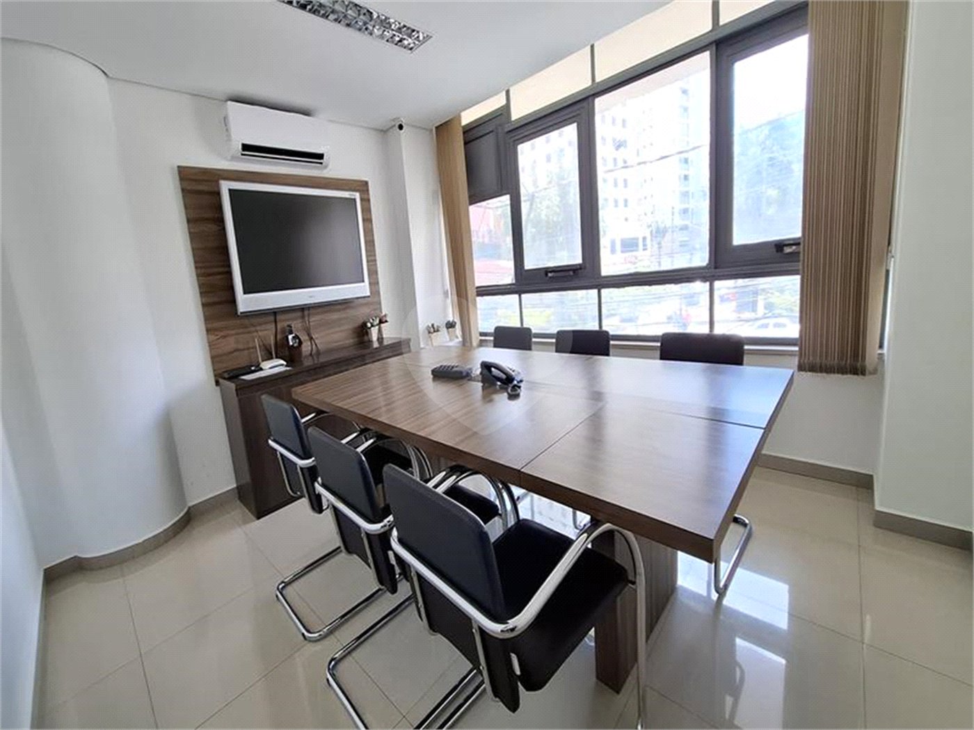 Sala à venda com 1 quarto em Perdizes, São Paulo, SP