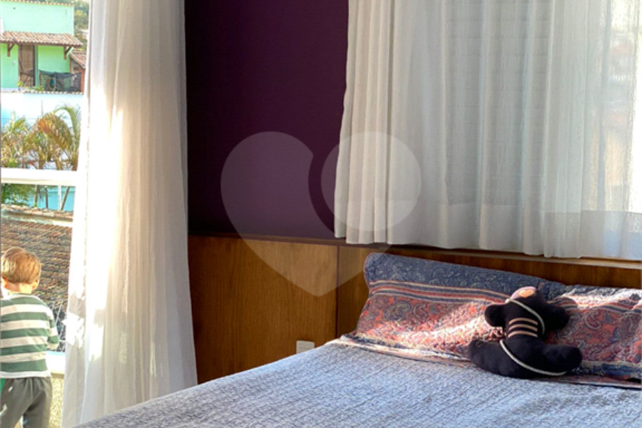Casa à venda com 4 suítes no condomínio Maison Montparnasse, São Paulo - SP