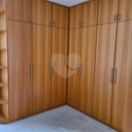 Casa à venda com 6 quartos, sendo 4 suítes, no condomínio Jardim Paulista I, Vinhedo - SP