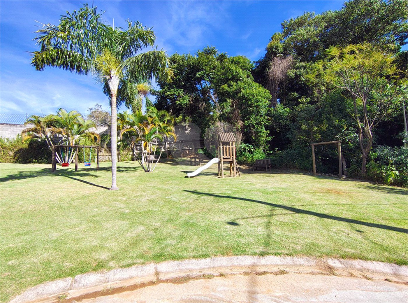 Terreno à venda no condomínio Quinta dos Lagos, Jundiaí - SP