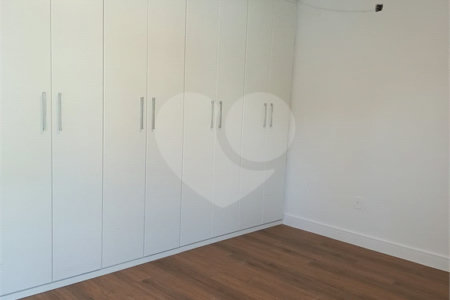 Casa à venda com 3 quartos, sendo 1 suíte, no condomínio Paraíso Classe A, Rio de Janeiro - RJ