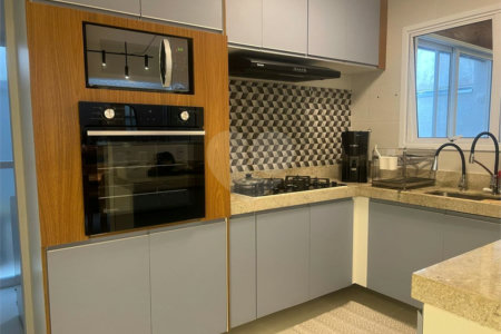 Casa à venda com 4 quartos, sendo 3 suítes,  no condomínio Residencial Toscana, Mogi das Cruzes - SP