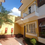 Casa para alugar com 3 quartos, sendo 1 suíte, no condomínio Santanna, São Paulo - SP
