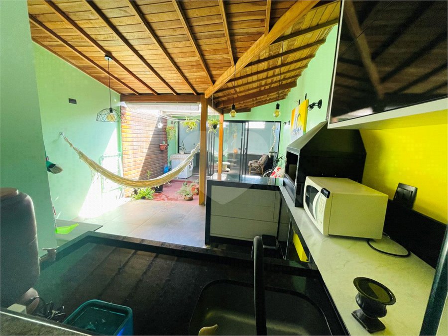 Casa à venda com 2 quartos no condomínio Villa Itália, Vinhedo - SP