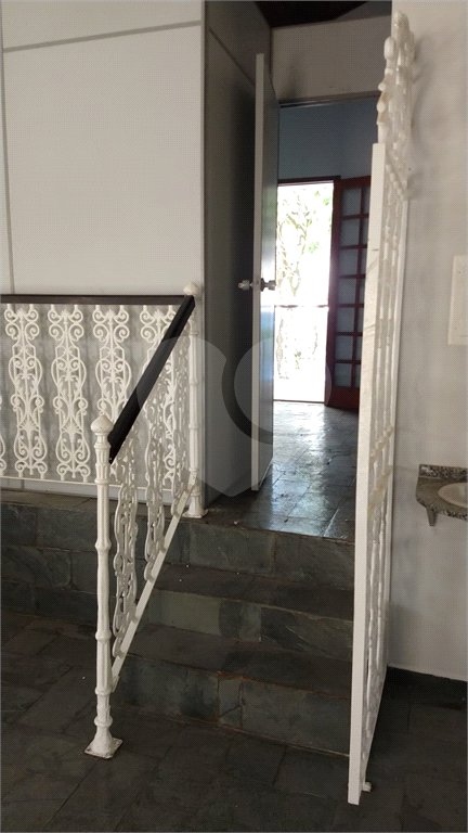 Sobrado à venda com 4 quartos, sendo 2 suítes,  em Jardim Regina, Indaiatuba, SP