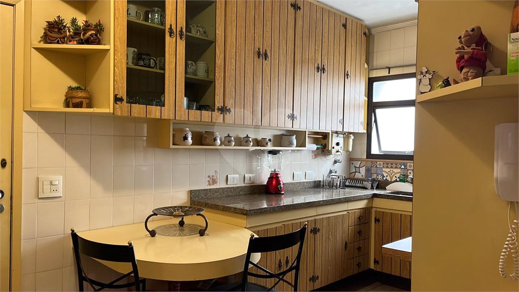Apartamento à venda com 3 quartos, sendo 2 suítes, em Perdizes, São Paulo, SP