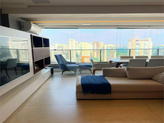 Apartamento à venda com 2 suítes em Brooklin, São Paulo, SP
