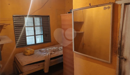 Casa à venda com 2 quartos, sendo 1 suíte, no Centro, Jarinu, SP