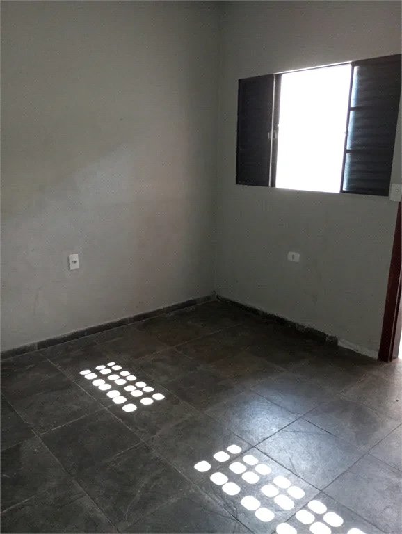 Casa à venda com 3 quartos, sendo 2 suítes, em Jardim Maria Duarte, São Paulo, SP