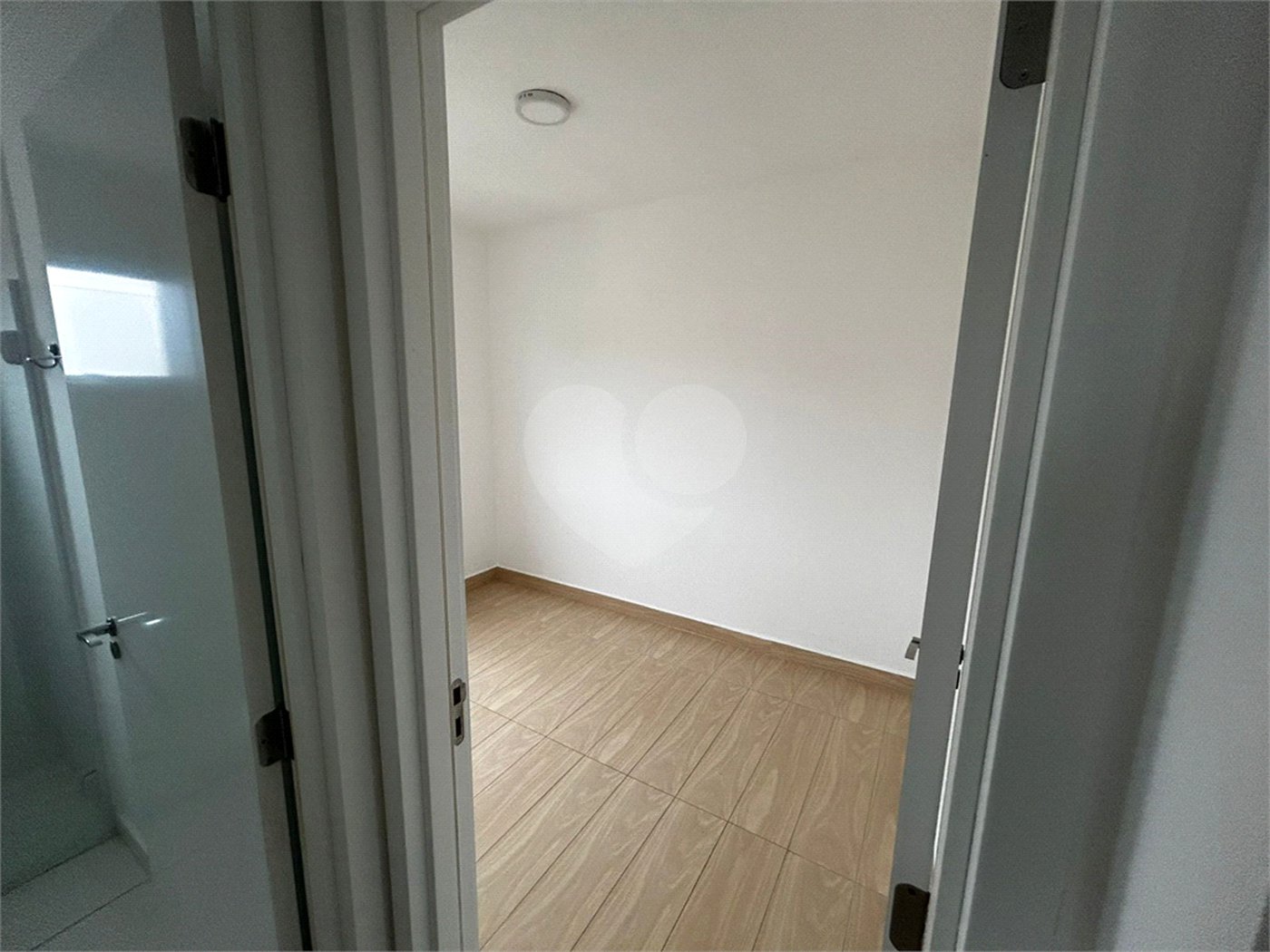 Apartamento à venda com 2 quartos, sendo 1 suíte,  em Vila Aparecida, Itapetininga, SP