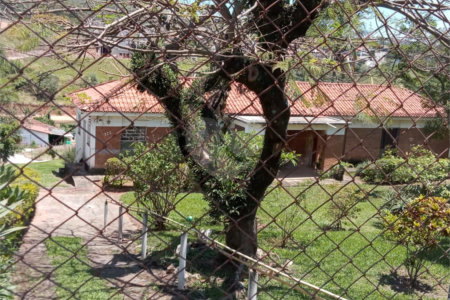 Área de Terra à venda com 3 quartos, sendo 1 suíte, no Centro, Bom Jesus dos Perdões, SP