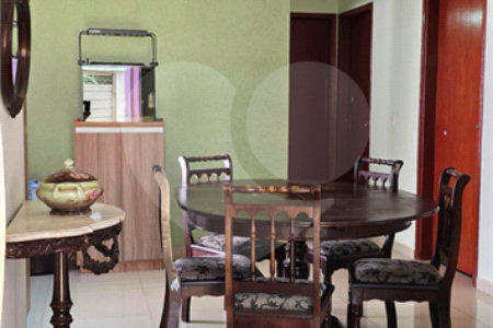 Casa á venda no bairro Itamarati