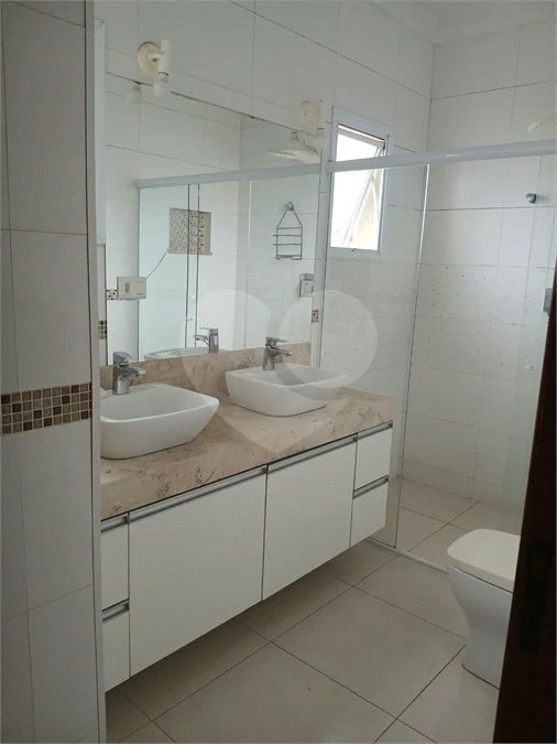 Casa para Locação no Condomínio Recanto dos Paturis em Vinhedo/SP