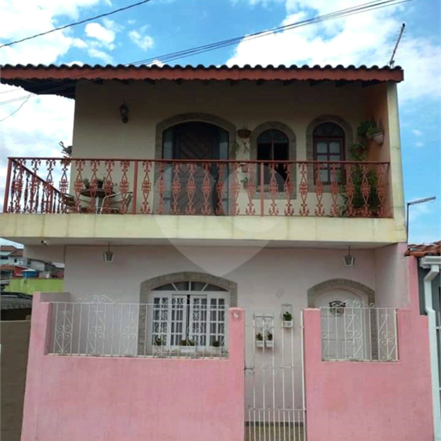 Casa versátil à venda: Casa com 2 Quartos, 3 Unidades Residenciais e Sala Comercial - Louveira
