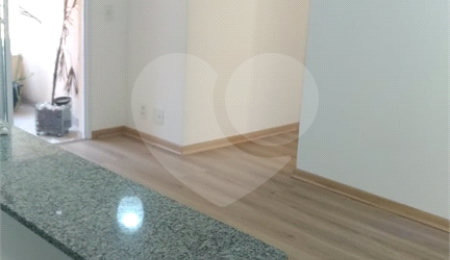 Apartamento à venda com 3 quartos, sendo 1 suíte, em Vila Caraguatá, São Paulo, SP