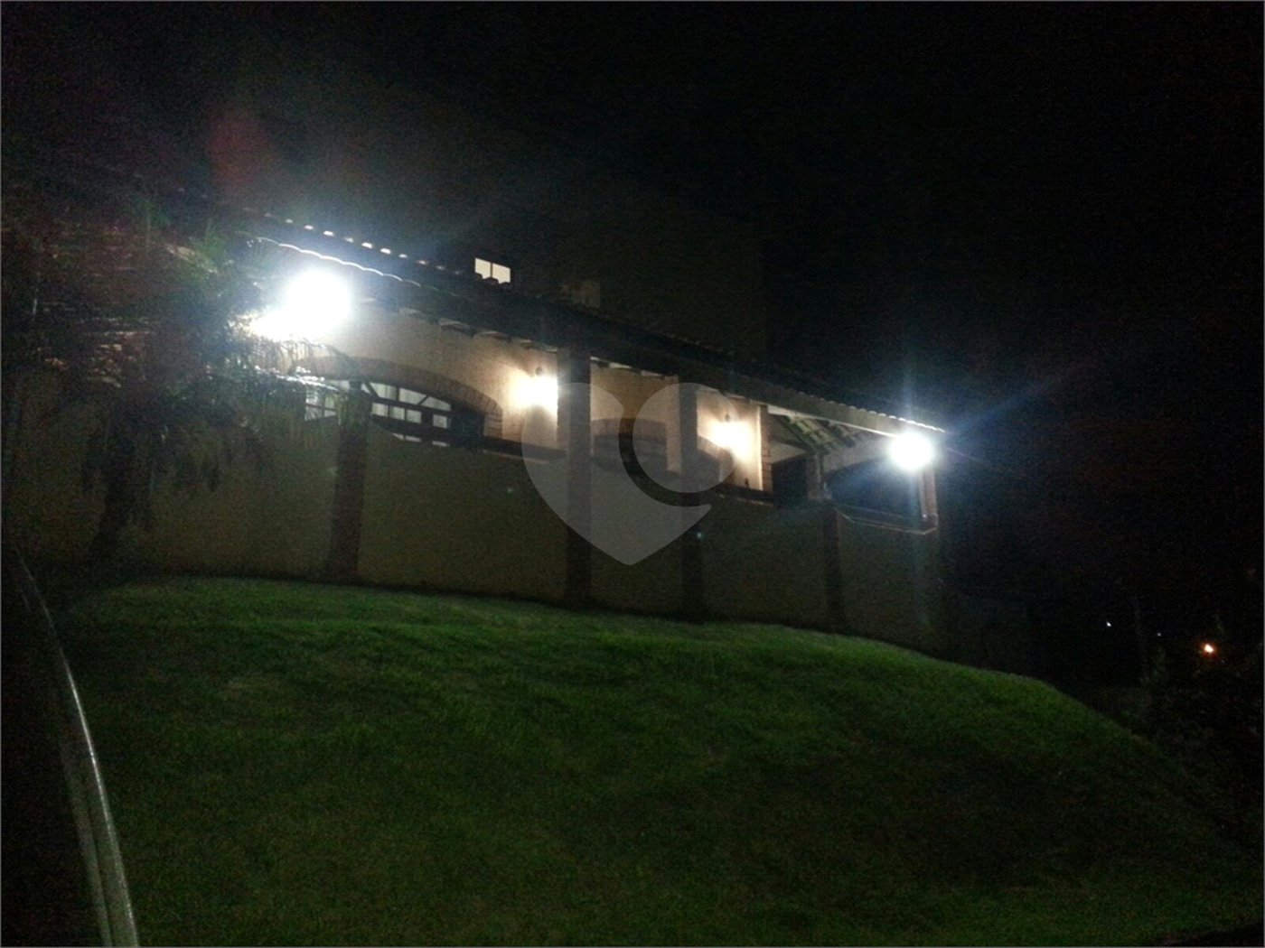 Chácara à venda com 4 quartos, sendo 3 suítes, em Área Rural de Mairiporã, Mairiporã, SP